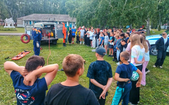 Куйбышевские спасатели научили детей правилам безопасности на воде